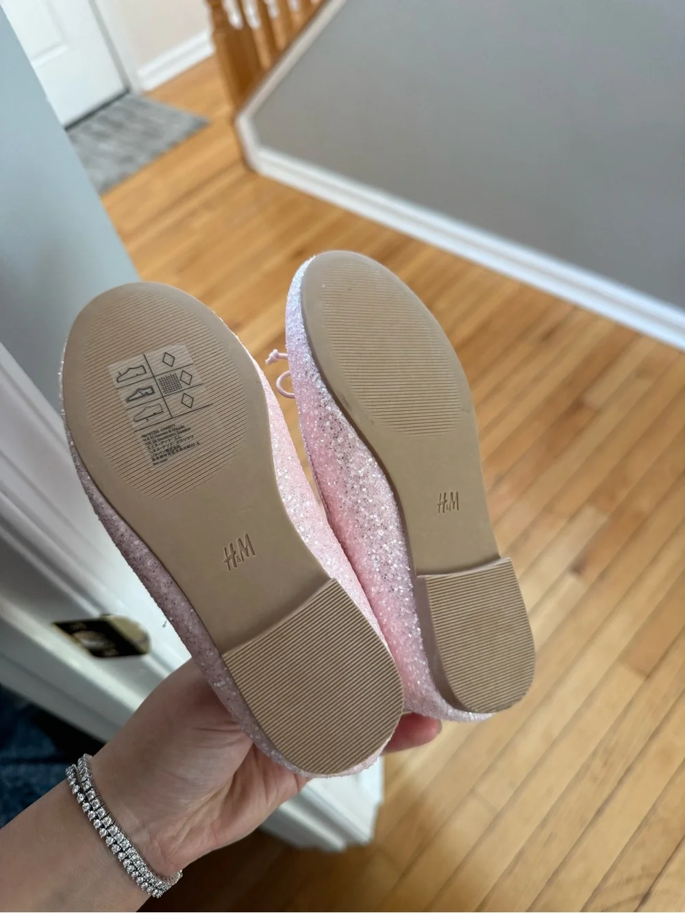 H&M sparkling pink